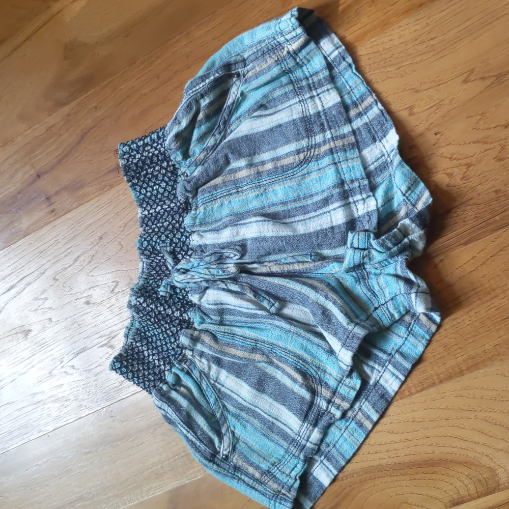 Cutest Linen Shorts Like New